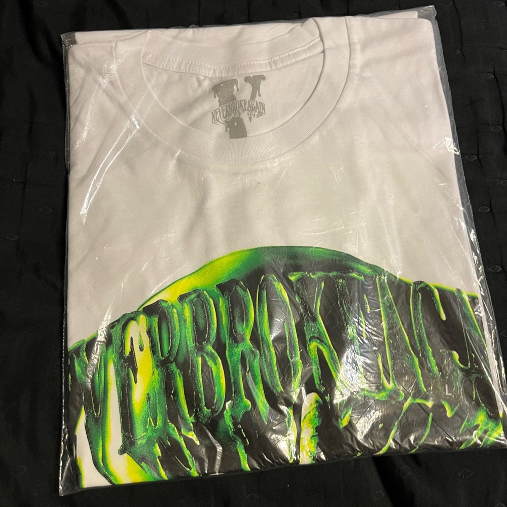 VLONE White and Green Short Sleeve Tee
